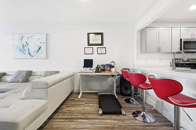 1502 S Lakeside Drive 116, Lake Worth Beach, FL 33460