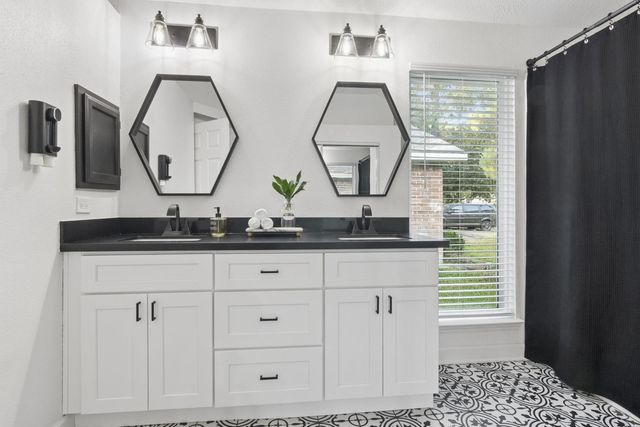2903 Parkwood Manor Drive, Houston, TX 77339