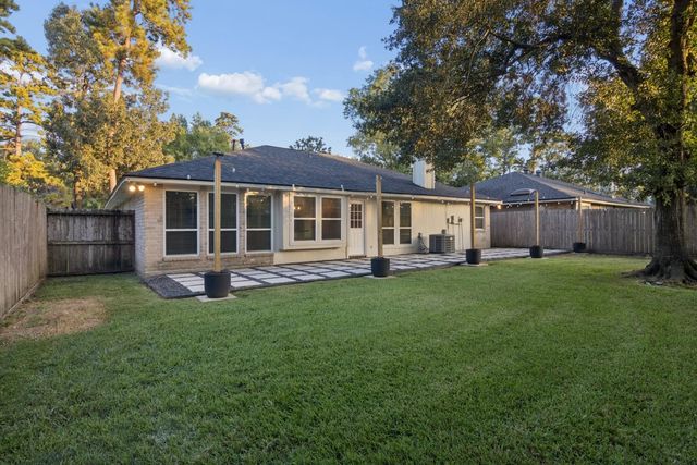 2903 Parkwood Manor Drive, Houston, TX 77339