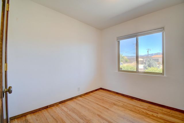 2533 La Veta Drive NE, Albuquerque, NM 87110