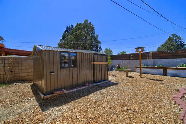 2533 La Veta Drive NE, Albuquerque, NM 87110