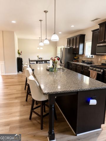 3590 Lynbrook Lane, Loganville, GA 30052