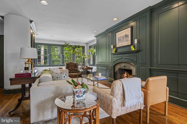 1104 WOODLAWN AVE, Wilmington, DE 19805