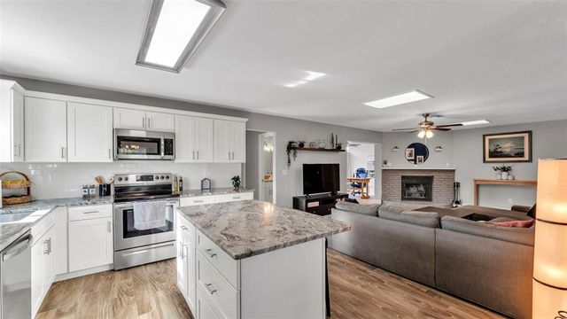 1807 STERLING DRIVE, Lakeland, FL 33813
