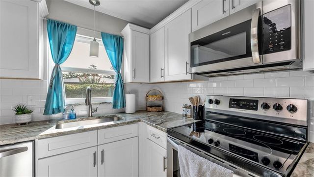 1807 STERLING DRIVE, Lakeland, FL 33813