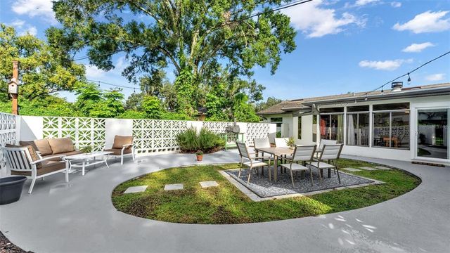 1807 STERLING DRIVE, Lakeland, FL 33813