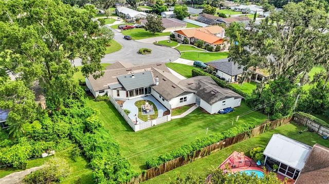 1807 STERLING DRIVE, Lakeland, FL 33813
