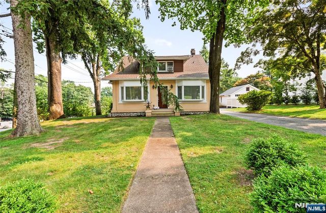 66 Prospect Avenue 1, Woodcliff Lake, NJ 07677