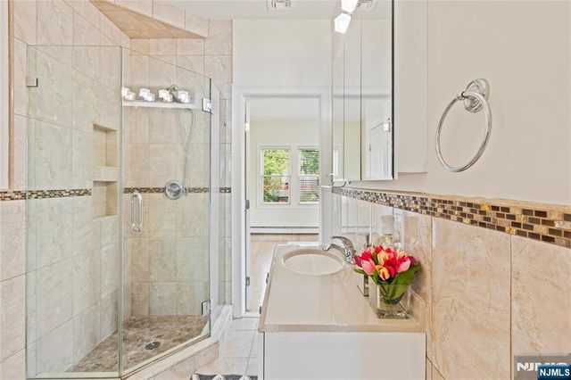66 Prospect Avenue 1, Woodcliff Lake, NJ 07677