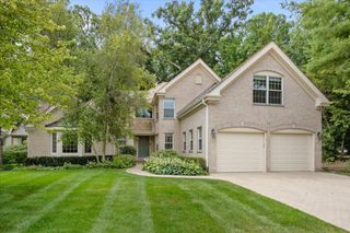 1717 Marquette Court, Lake Forest, IL 60045