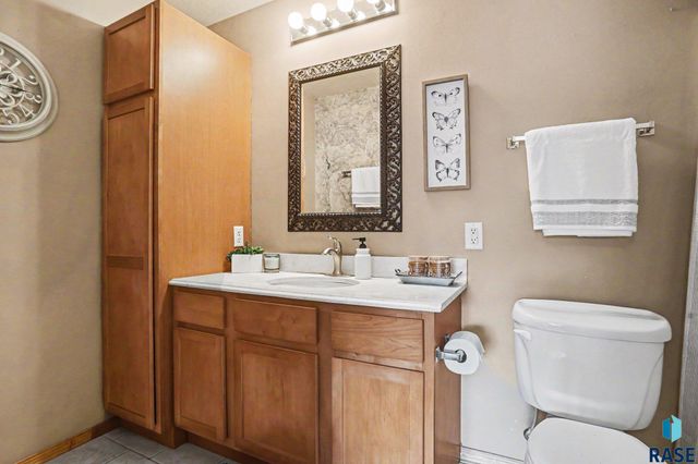 7404 W 66th St Street, Sioux Falls, SD 57106