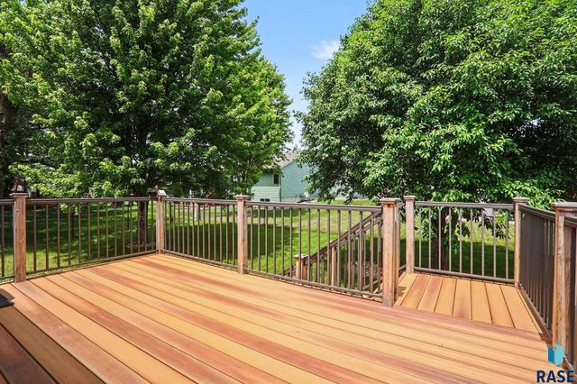 7404 W 66th St Street, Sioux Falls, SD 57106