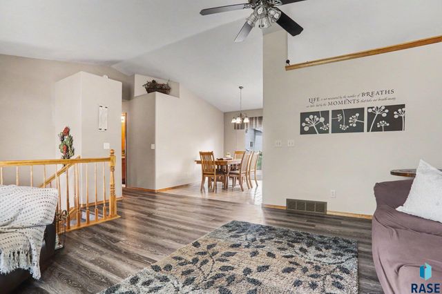 7404 W 66th St Street, Sioux Falls, SD 57106