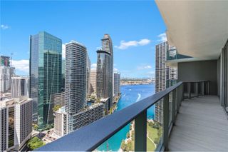 77 SE 5 3702, Miami, FL 33131