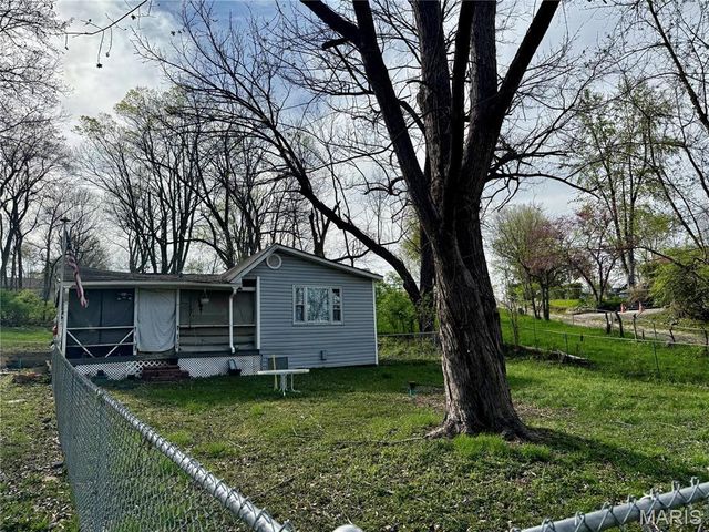 17 Labonte Drive, St Charles, MO 63304