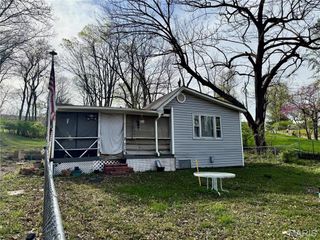 17 Labonte Drive, St Charles, MO 63304