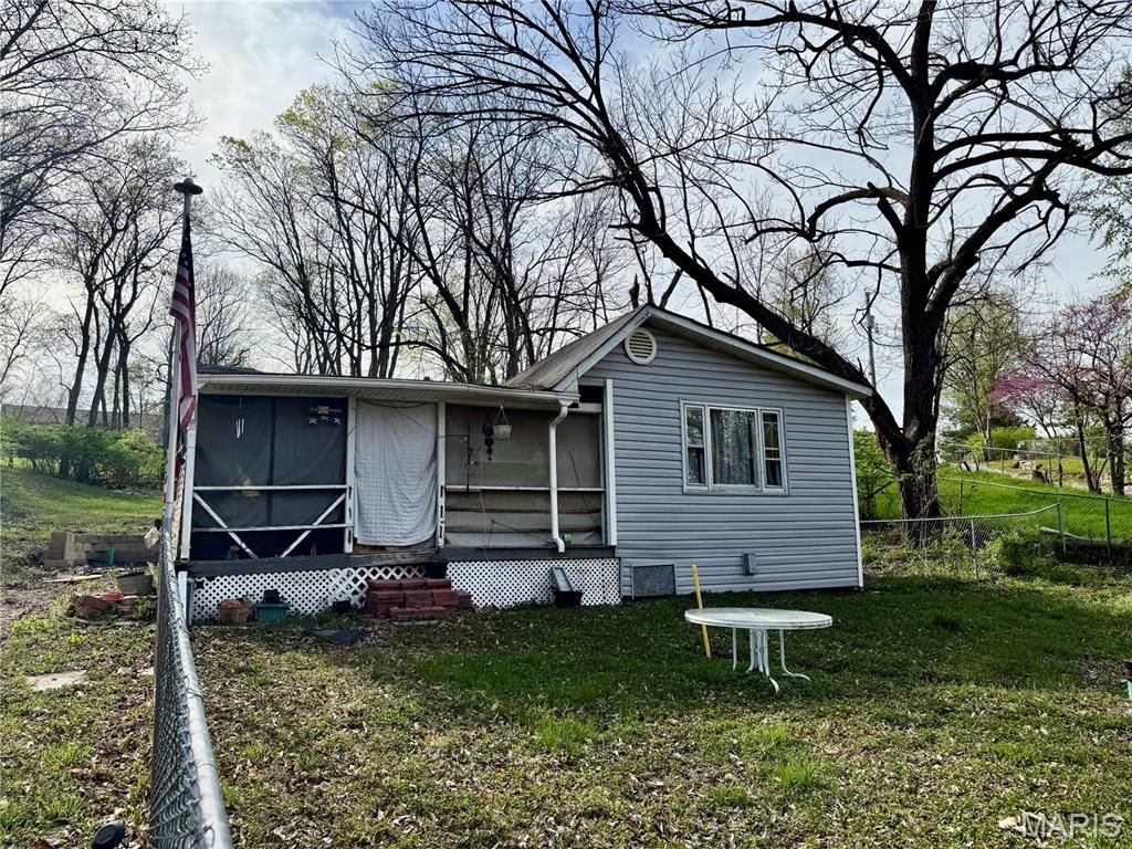 17 Labonte Drive, St Charles, MO 63304