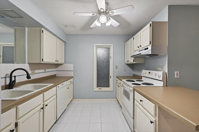 3527 37th Avenue NE, Saint Anthony, MN 55421