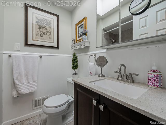 3716 Mark Orr Road, Royal Oak, MI 48073