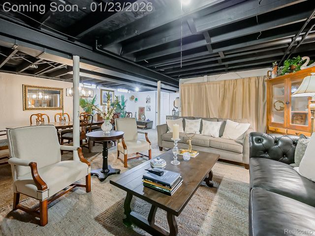 3716 Mark Orr Road, Royal Oak, MI 48073