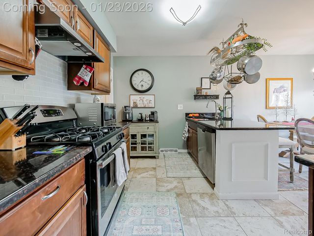 3716 Mark Orr Road, Royal Oak, MI 48073