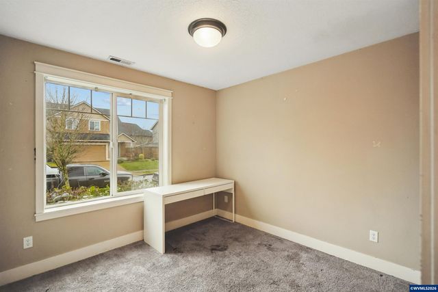 1055 SE Millright Av, Mcminnville, OR 97128