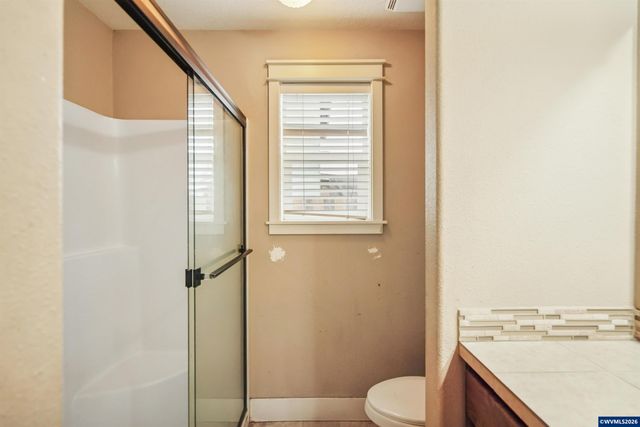 1055 SE Millright Av, Mcminnville, OR 97128