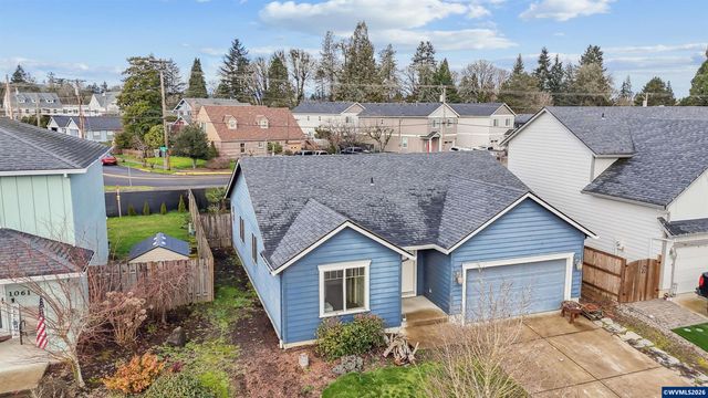 1055 SE Millright Av, Mcminnville, OR 97128