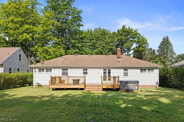 747 Edgewood Road, Richmond Heights, OH 44143