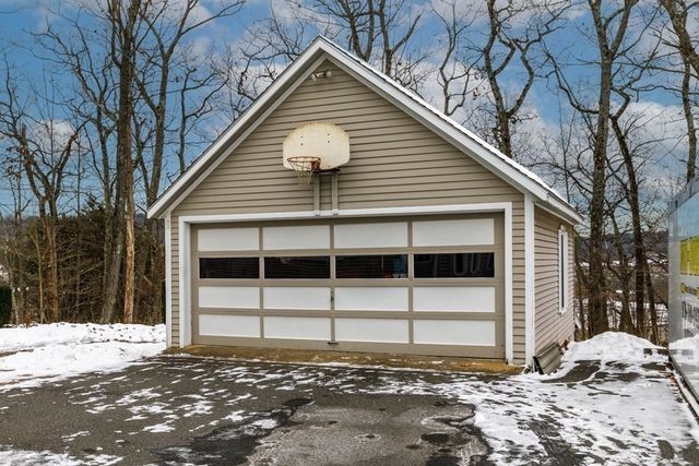 225 Wallingford Avenue, Athol, MA 01331