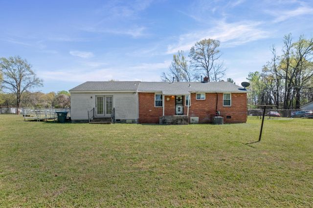 668 WESTVIEW RD, Memphis, TN 38109