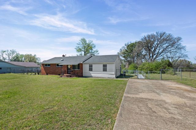 668 WESTVIEW RD, Memphis, TN 38109