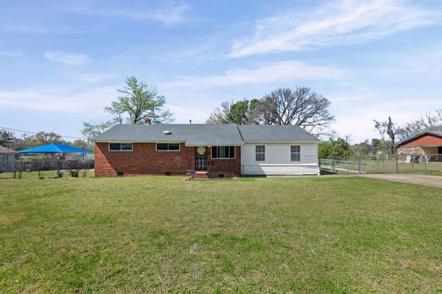 668 WESTVIEW RD, Memphis, TN 38109
