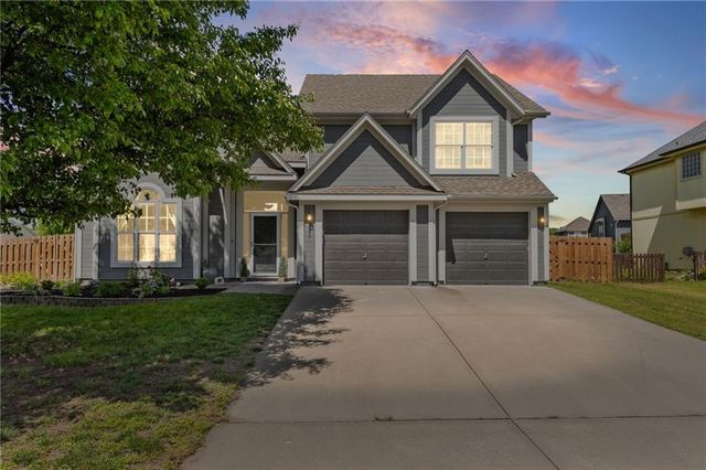 731 River Drive, Kansas City, KS 66111