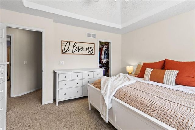 731 River Drive, Kansas City, KS 66111