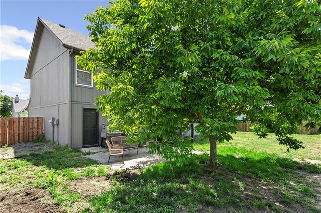 731 River Drive, Kansas City, KS 66111