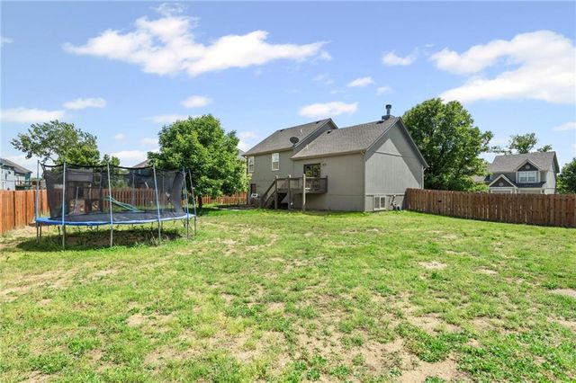 731 River Drive, Kansas City, KS 66111