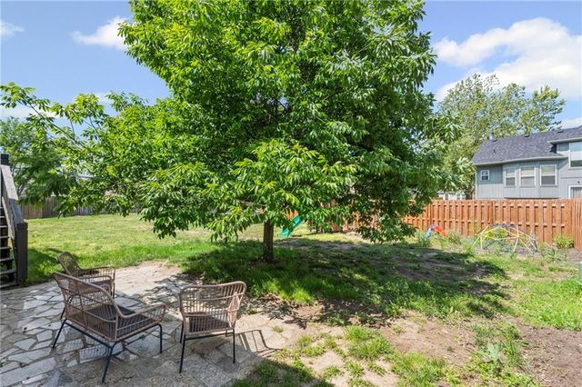 731 River Drive, Kansas City, KS 66111