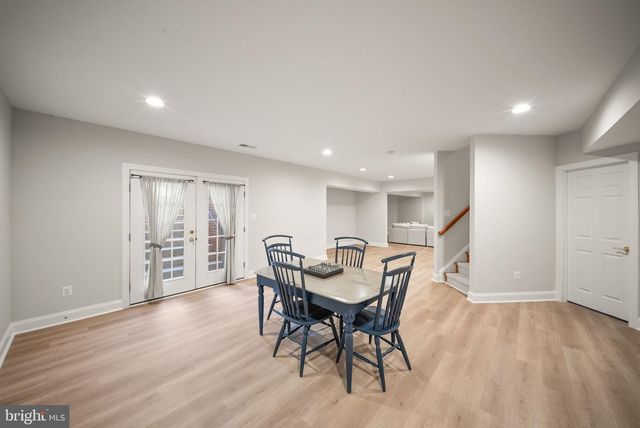 43916 RIVERPOINT DR, Leesburg, VA 20176