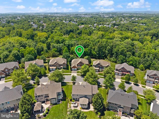 43916 RIVERPOINT DR, Leesburg, VA 20176