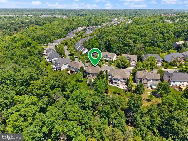 43916 RIVERPOINT DR, Leesburg, VA 20176