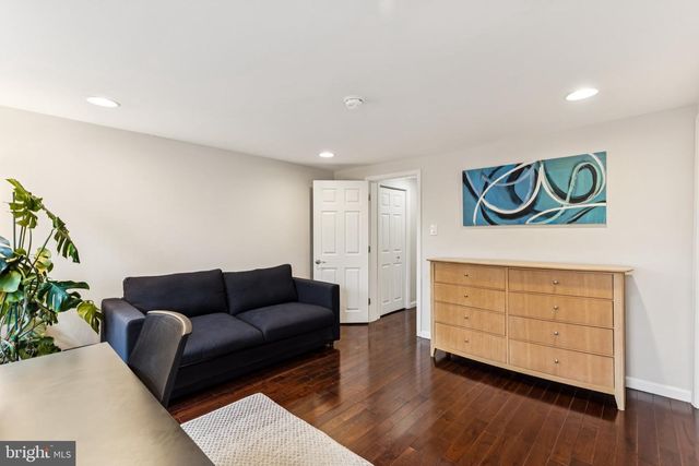 412 DICKINSON ST, Philadelphia, PA 19147