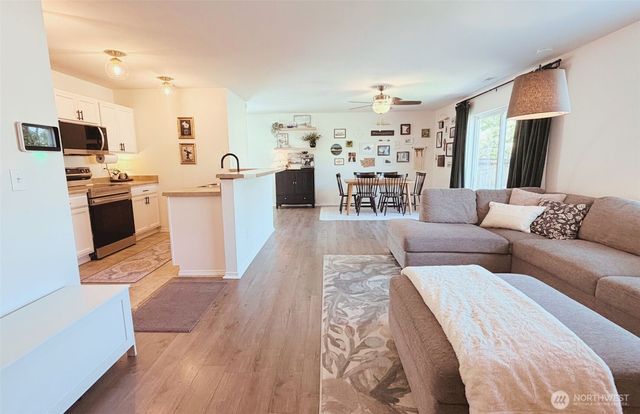 4650 Nooksack Loop, Mount Vernon, WA 98273