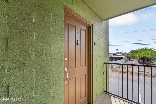 921 N Euclid Ave Unit 114, Tucson, AZ 85719