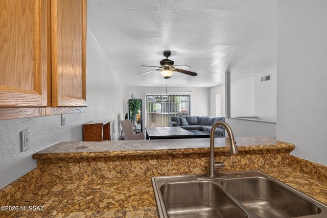 921 N Euclid Ave Unit 114, Tucson, AZ 85719