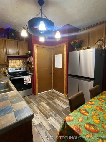 124 Russet Drive, Ardmore, OK 73401