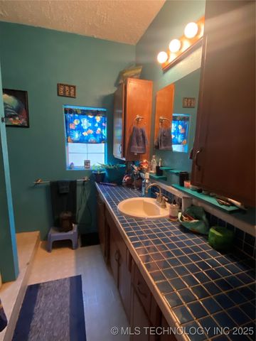 124 Russet Drive, Ardmore, OK 73401