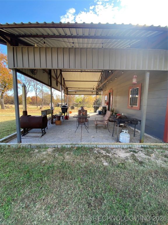 124 Russet Drive, Ardmore, OK 73401