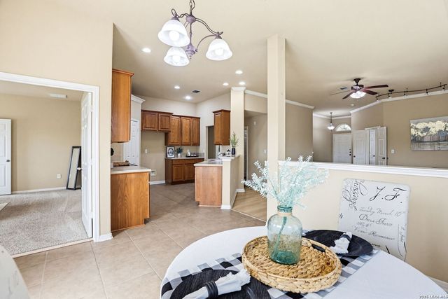 196 Bison Ln, Cibolo, TX 78108