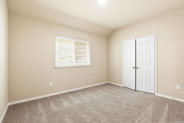 196 Bison Ln, Cibolo, TX 78108